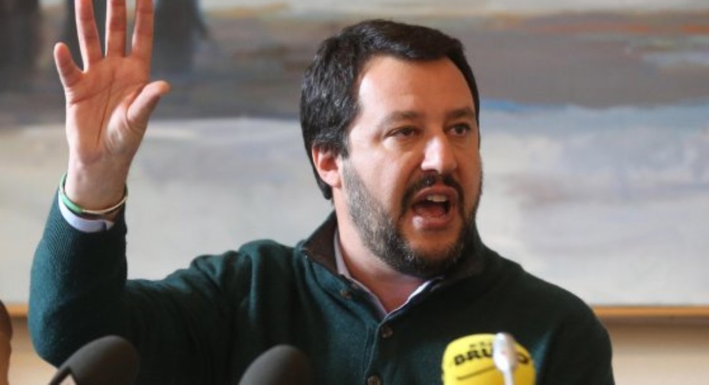 Torino – Salvini scrive al gioielliere che ha ucciso i rapinatori “Come si può condannare chi si è difeso dai criminali?”