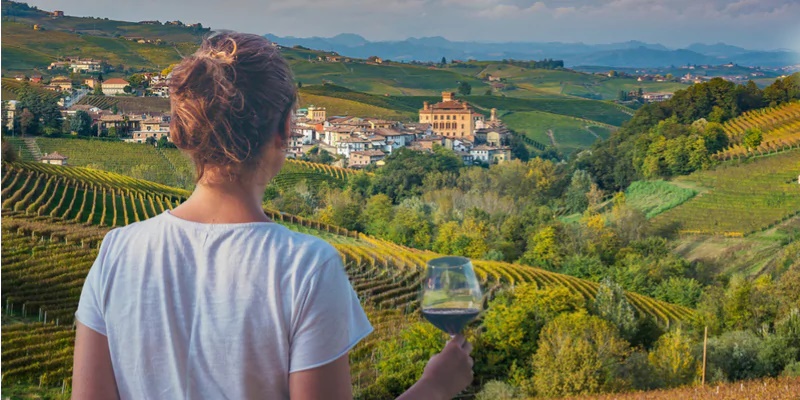I Torinesi scelgono la vacanza sotto casa – Colpa dei prezzi alle stelle per carburante e aerei: quest’anno sarà “vacanza a Km 0”