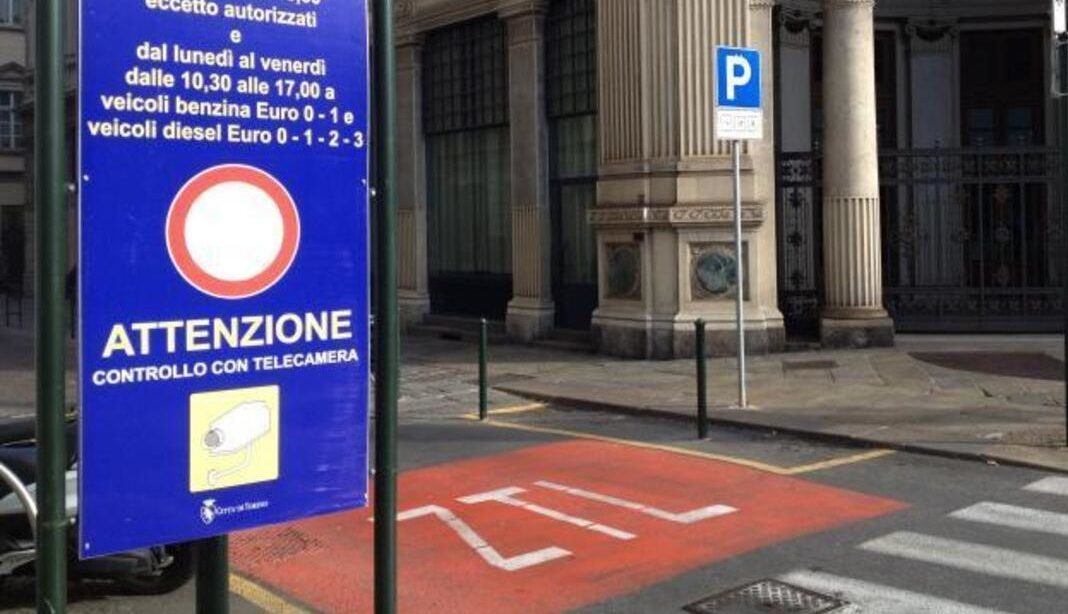 Torino – Ztl e corsie riservate: una pioggia di multe ogni giorno. Quasi nessun Torinese fa ricorso (ma non mancano le proteste)