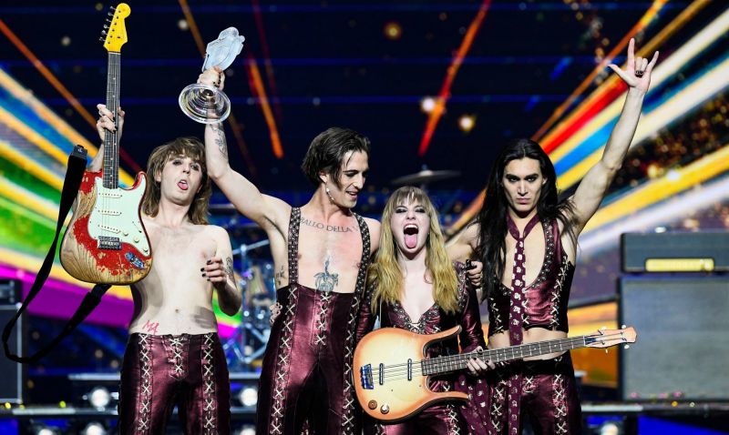 “I Maneskin hanno bruciato 10 milioni di euro in un anno, ecco perché si riuniscono”. Lo studio marketing