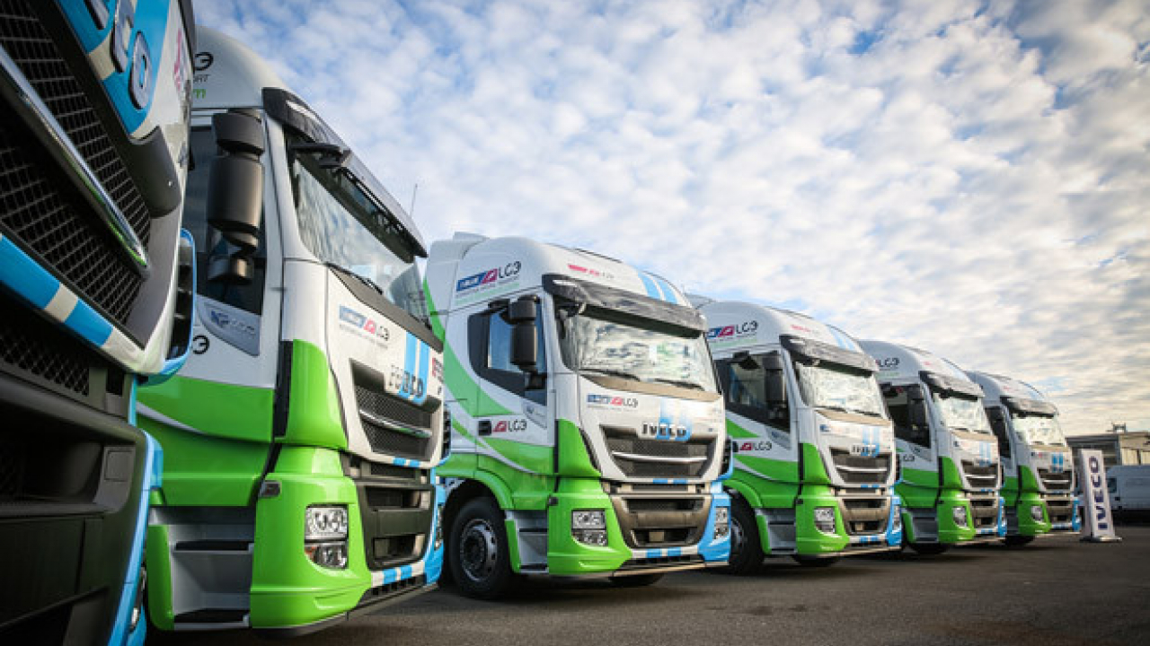 Iveco regge in Borsa: grazie al maxi dividendo dopo la cessione Defence a Leonardo