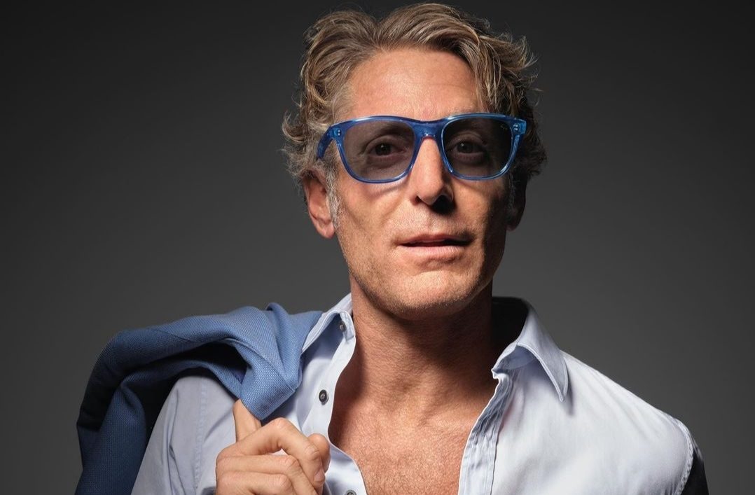 Lapo Elkann, i conti sono in rosso – Le sue holding in perdita e lui deve mettere mani al portafoglio. Ecco le cifre