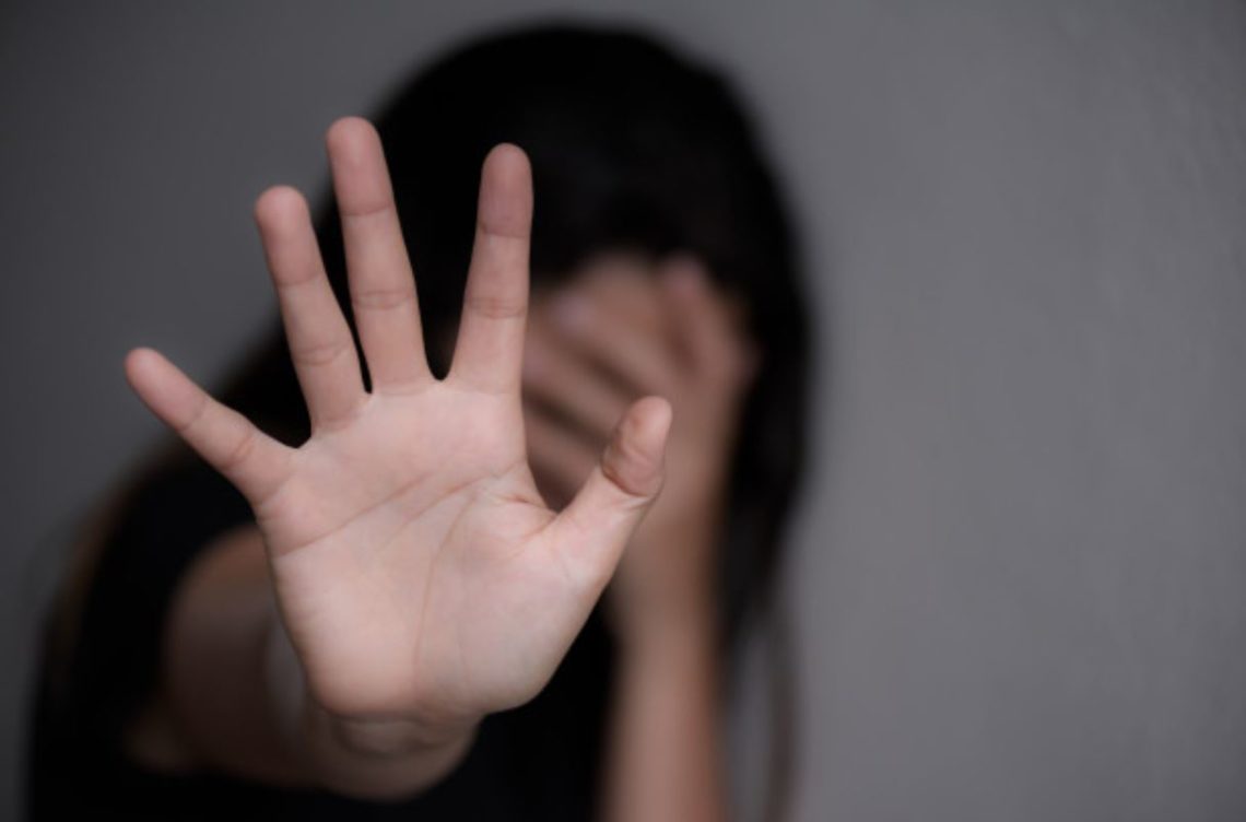 Orrore in Europa – Drogano e fanno violentare le mogli, Europol scopre una mostruosa rete. 57 arresti