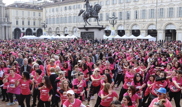 Torino si colora di rosa – Torna il grande evento ‘Just The Woman I Am’, fra sport e solidarietà: attese 30 mila persone