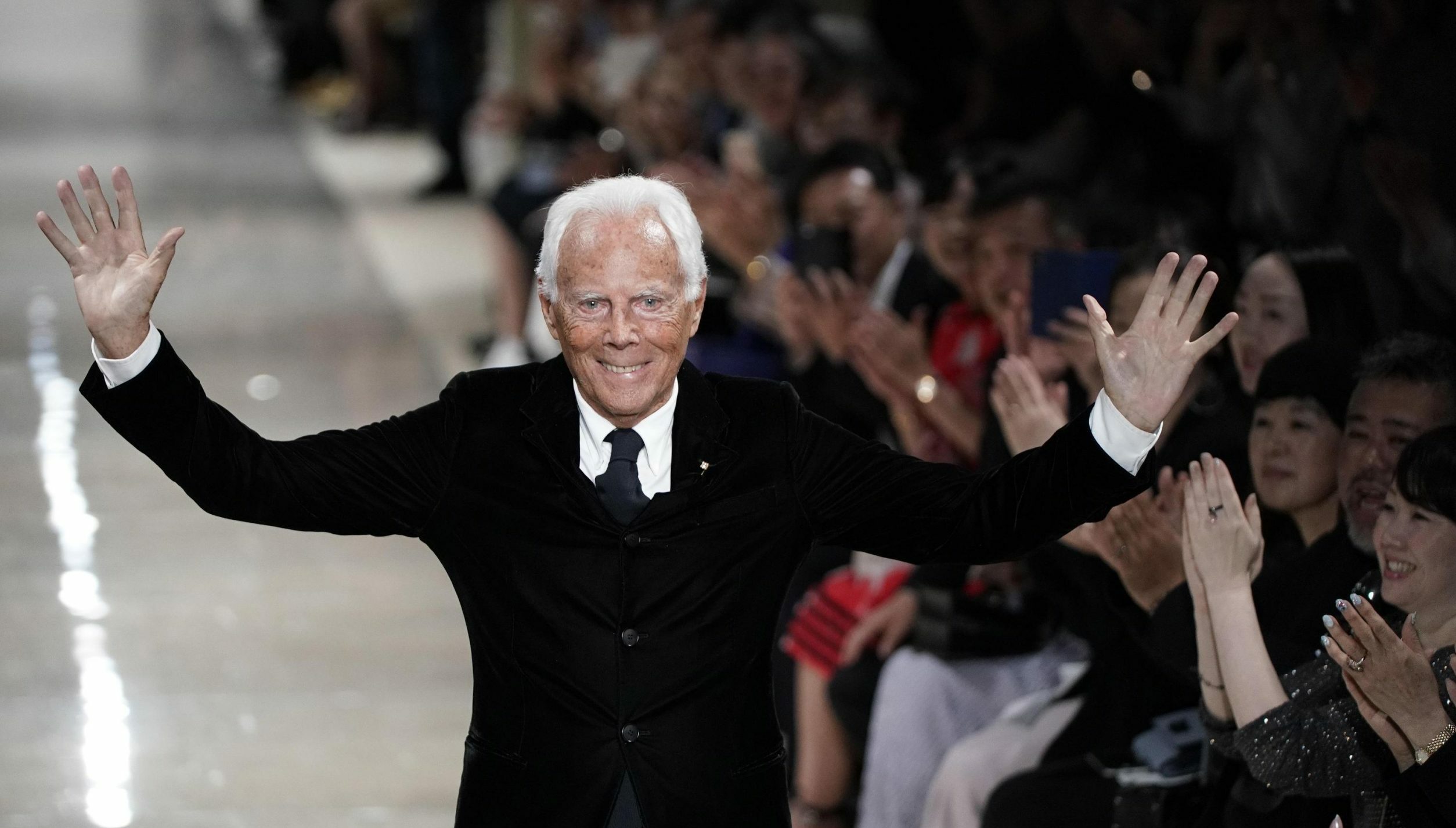 Milano – Armani, multa di 3,5 milioni di euro per pratica scorretta. Cosa è successo