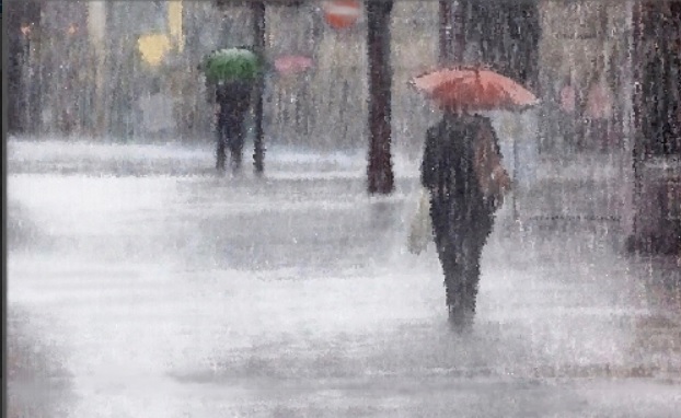 Milano – Arrivano forti temporali e grandinate: non sostare vicino ad alberi, cantieri e dehors. Scatta l’allerta arancione