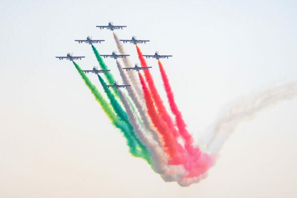 Milano – Annullata l’esibizione delle Frecce tricolori. Incidente mortale: cosa è successo