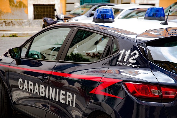 Torino, la voce calma dell’Arma dei Carabinieri che salva: adolescente soccorsa grazie all’ascolto e al dialogo