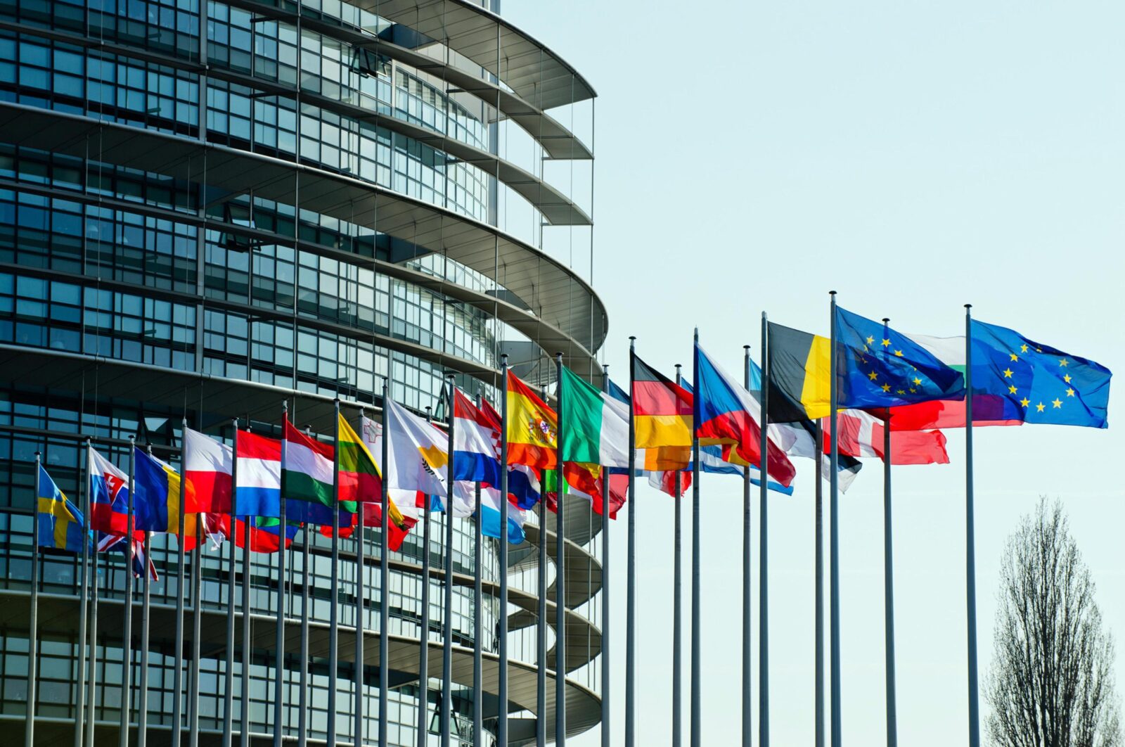 Caro energia: Bruxelles apre all’Italia ma dice no ai tagli sulle accise