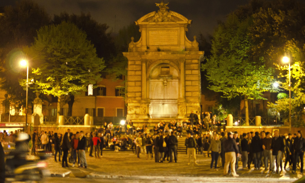 Rapine violente a Trastevere: in manette un tunisino 23enne, caccia ai complici