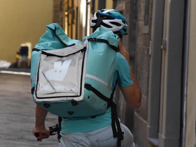 Regione Lazio, estese le tutele anti-caldo estivo anche a rider e fattorini