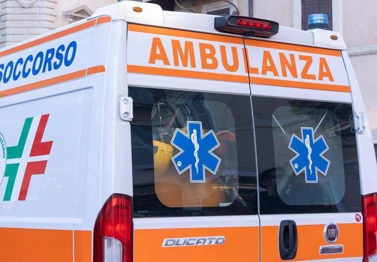 Roma, precipita dalla terrazza del condominio: muore 48enne