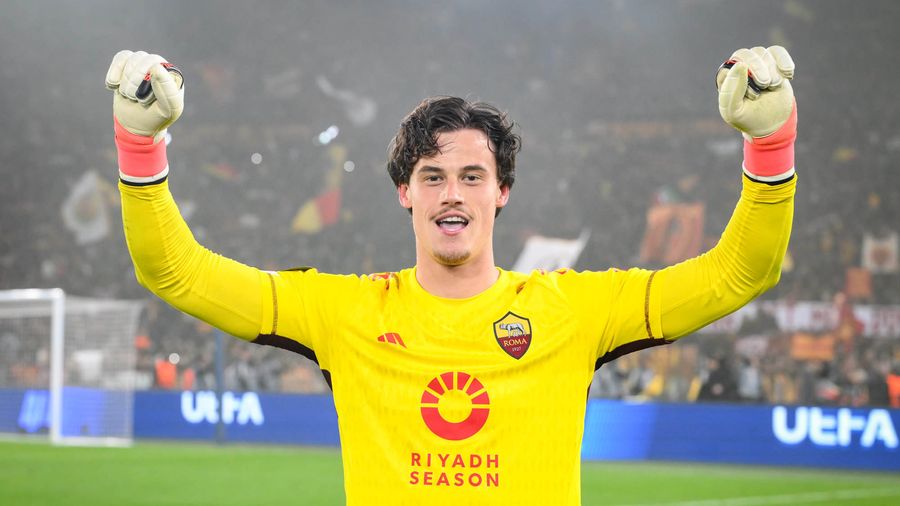 La Roma è pronta a blindare Svilar con un lungo contratto