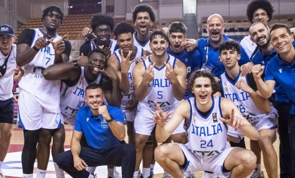 L’Italia under 20 vince gli Europei, ma piovono insulti razzisti “Troppi neri in squadra” – La risposta degli Azzurri. “Ci avete caricato”
