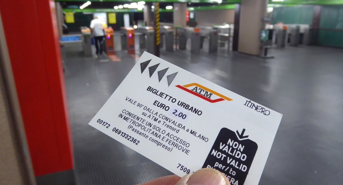 A Milano arriva il biglietto unico per tram, bus e metro. Cambia tutto nei trasporti: le novità