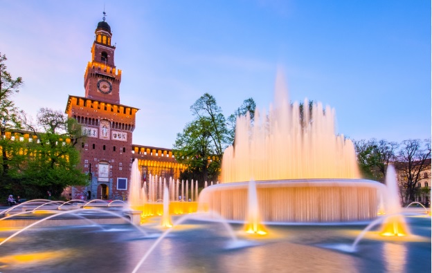 A Milano la bellezza di oltre 100 fontane in città, attive h24. Ecco quanto costano al mese