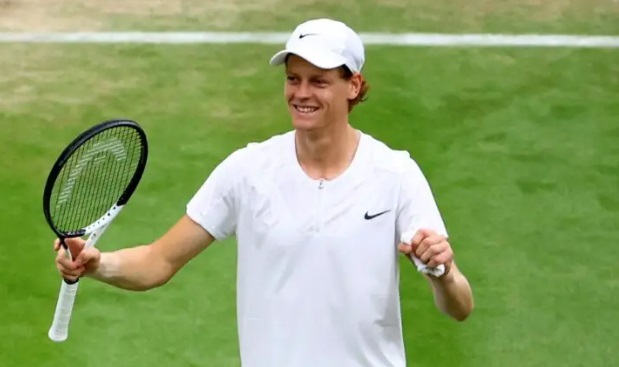 Super Sinner a Wimbledon- Stravince in semifinale con Djokovic. Ora la finalissima: sfida ad Alcaraz