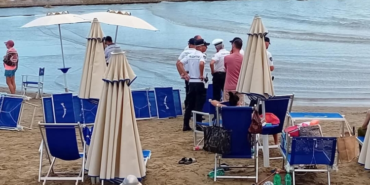Dramma ad Anzio: trascinati dalla corrente, annegano due fratelli
