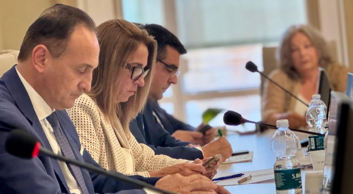 Torino – Ex Ilva, il Piemonte fa squadra: documento unitario di Regione, sindaci e sindacati inviato al Ministro Urso