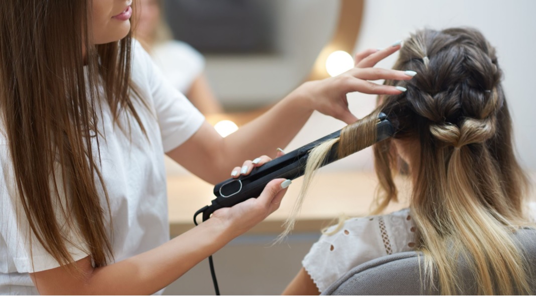 Riforma dei Parrucchieri, cosa cambia – Esame di abilitazione e multe salatissime (fino a 50mila euro)