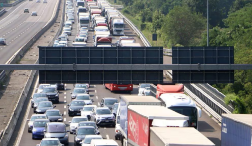 Milano – Incidenti a ripetizione: code fino a 6 Km in Tangenziale. Cosa è successo