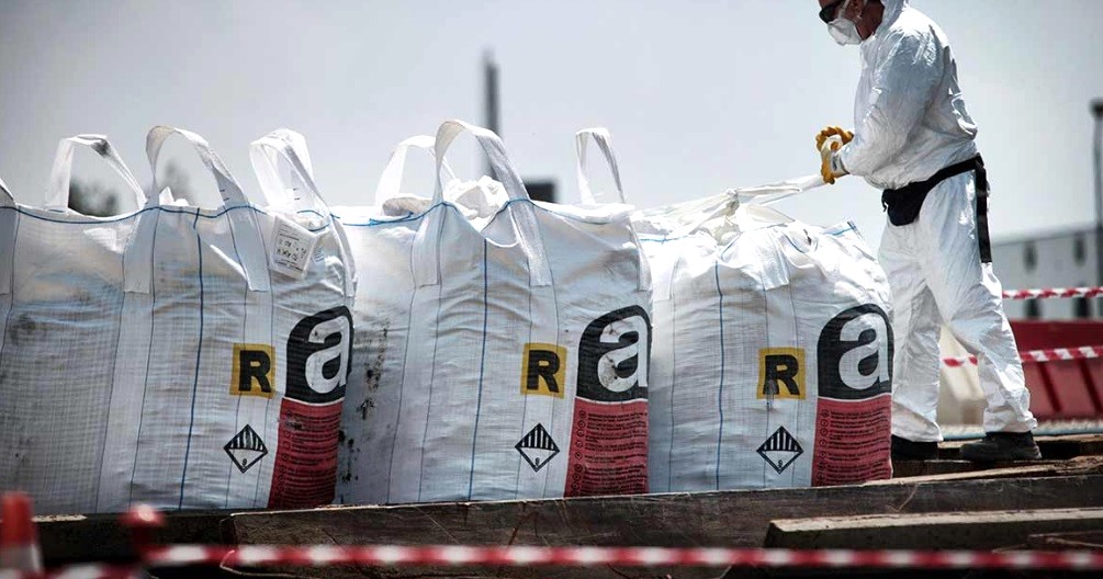 Torino – Scoperte 3mila tonnellate di amianto, sotto il parco di corso Unità d’Italia: ‘nascoste’ per decenni sotto terra. I controlli Arpa