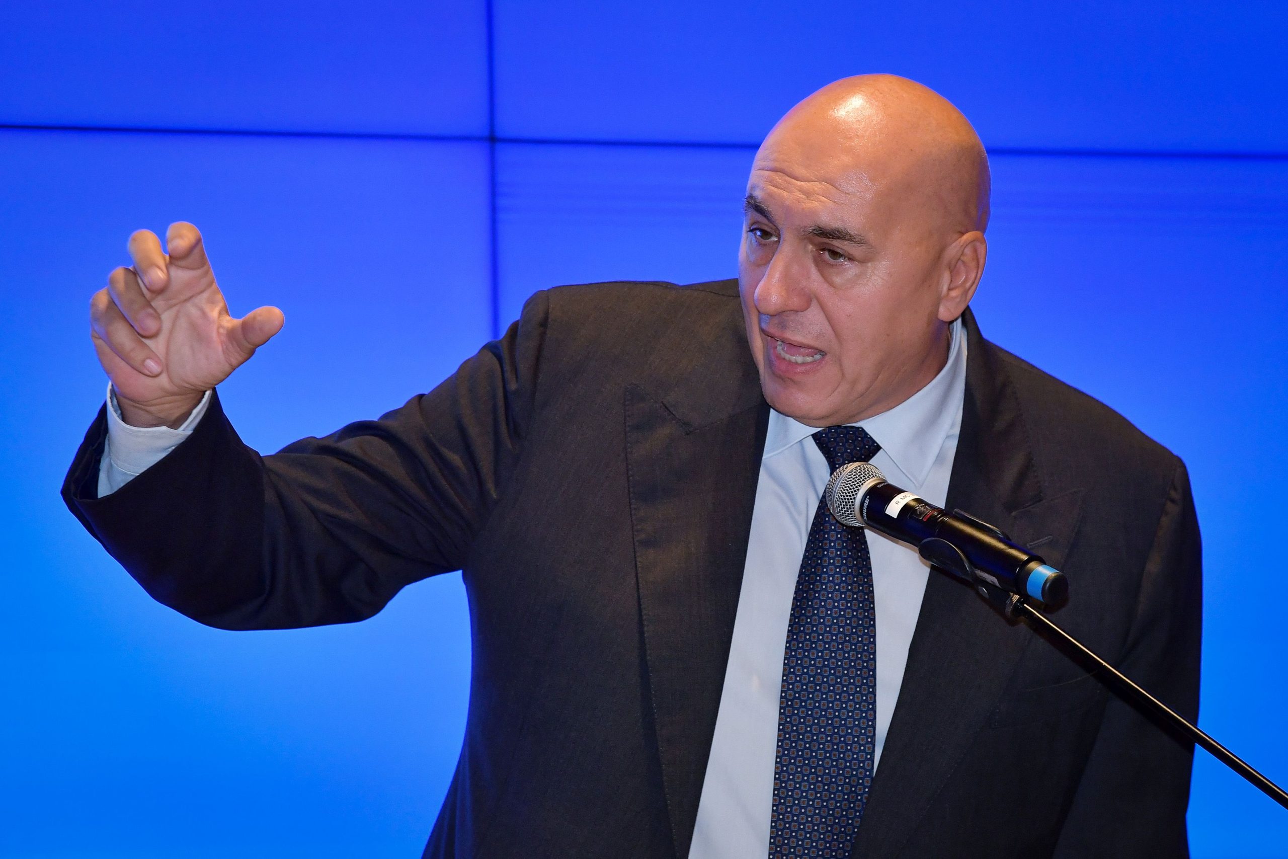 Crosetto rilancia il progetto della leva militare volontaria