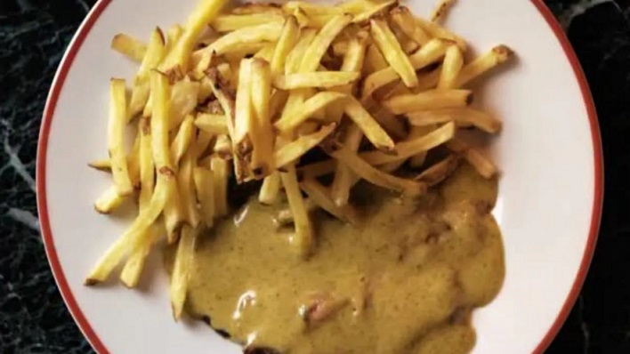 A Milano successo per il ristorante che serve un solo piatto: fila in corso Garibaldi. Si pensa al ‘raddoppio’