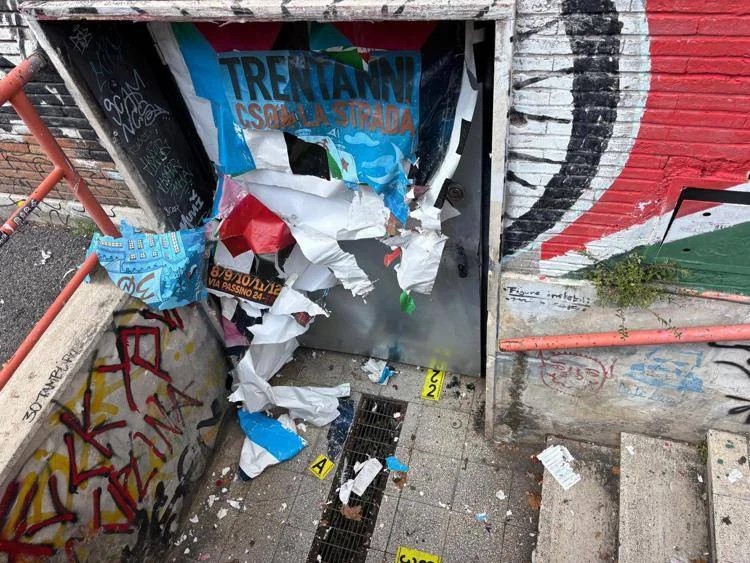 Roma, bomba carta contro il centro sociale La Strada alla Garbatella