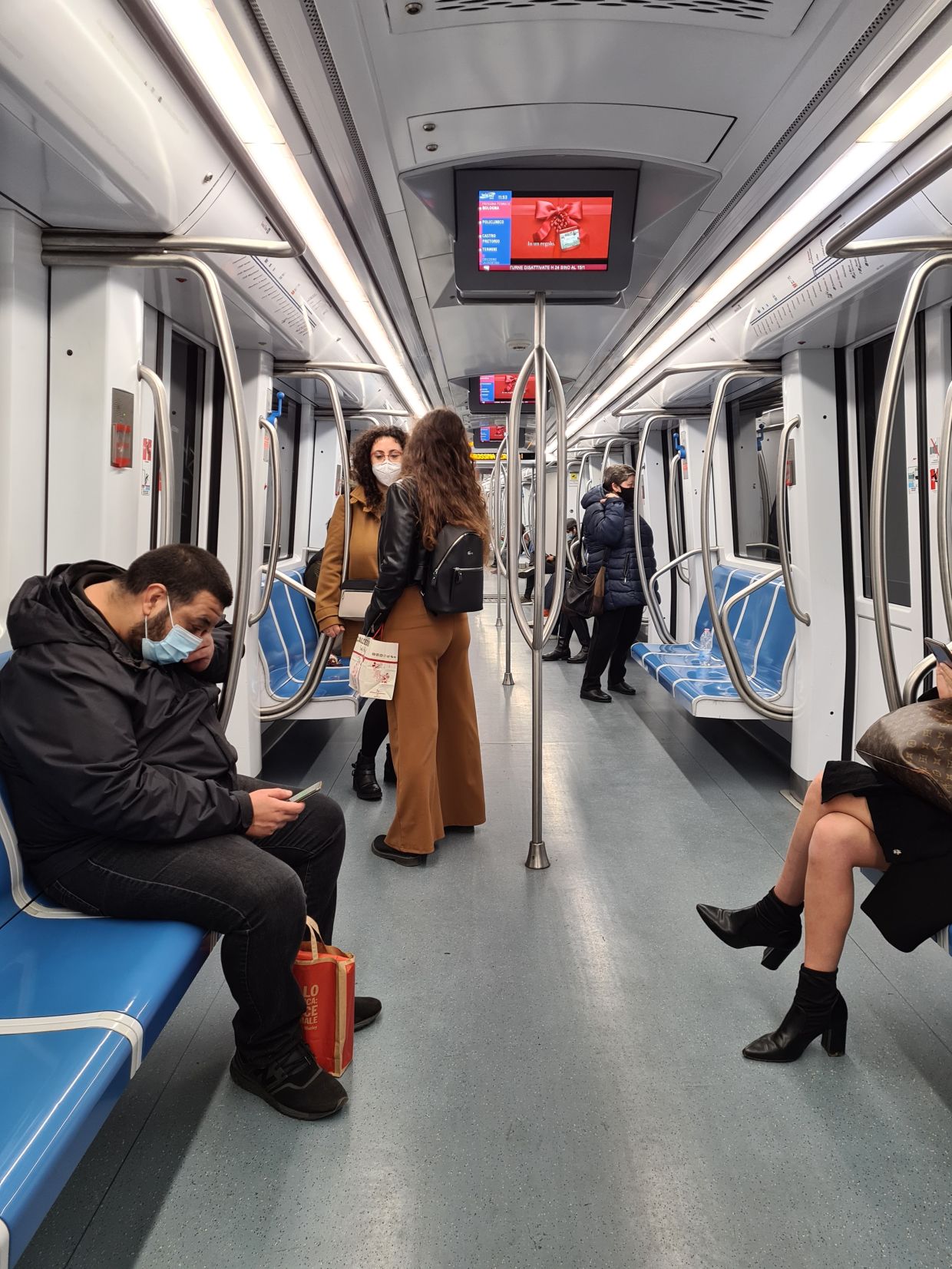 Roma, studentessa aggredita nella metro, denunciato maniaco di 47 anni