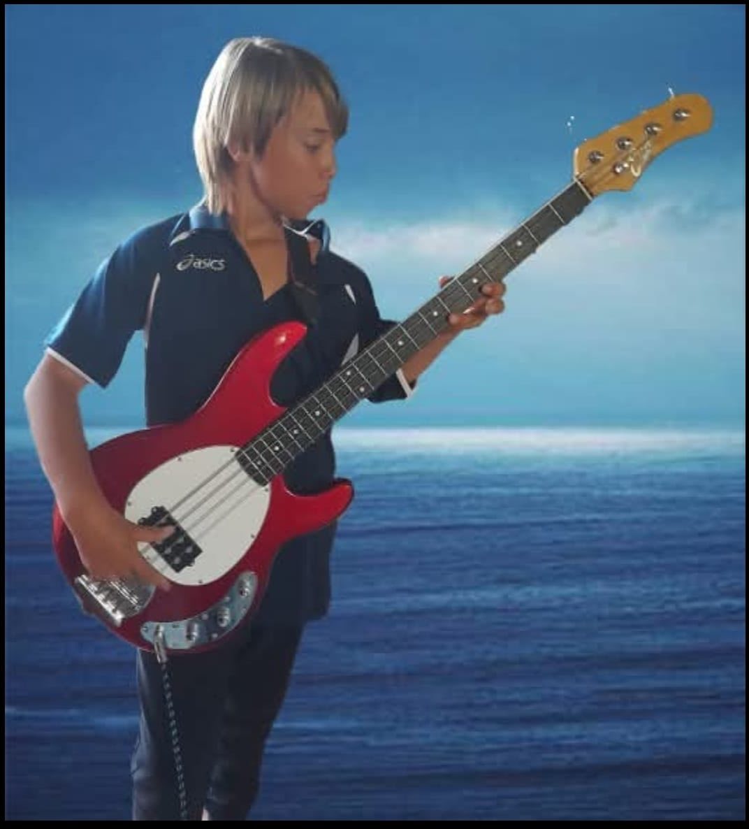 Il papà del 15enne suicida accusa i prof: “Davano ragione ai bulli”