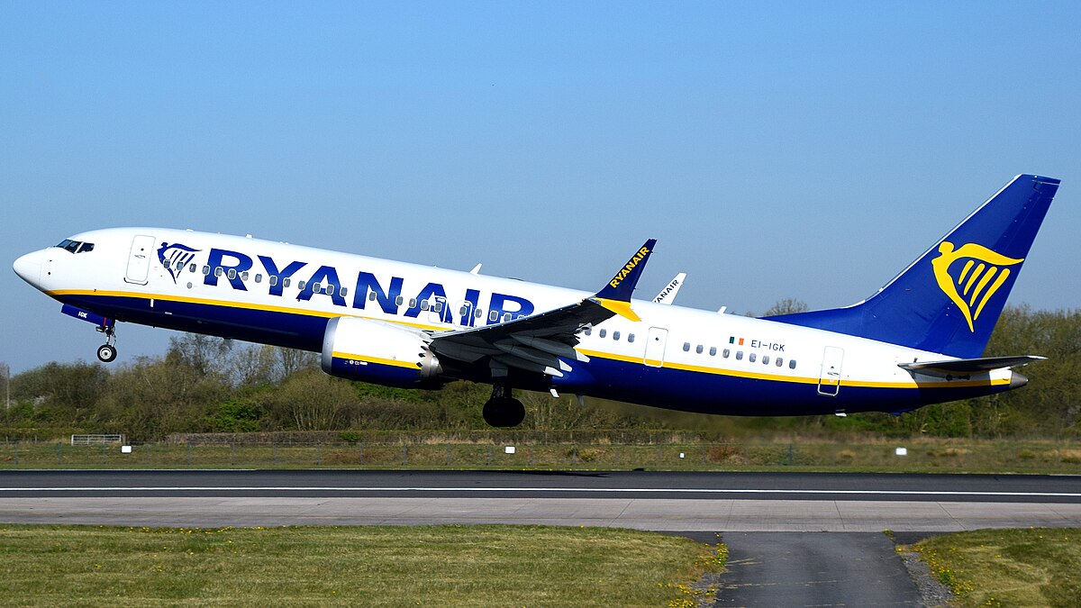 Ryanair taglia un aereo a Roma: il CEO attacca governo e UE