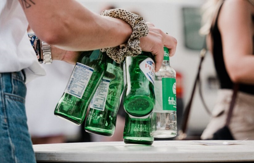 Crolla il consumo di vino e alcolici fra i giovani – I dati di una generazione salutista