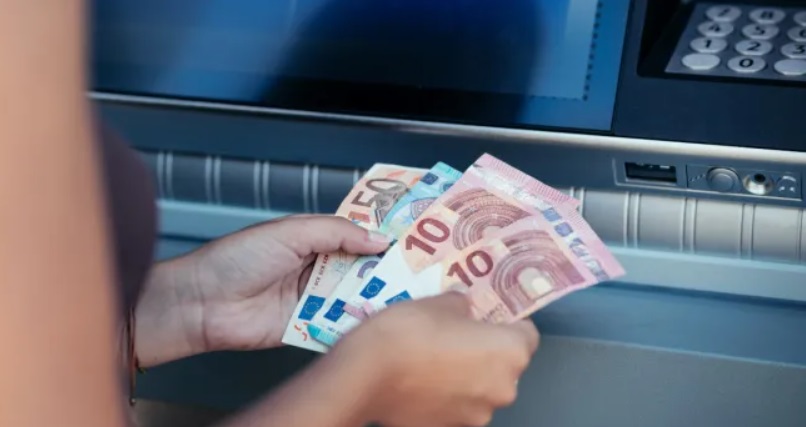 La BCE invita a tenere contanti in casa, ecco perché – Scenari di crisi in cui il cash può salvare