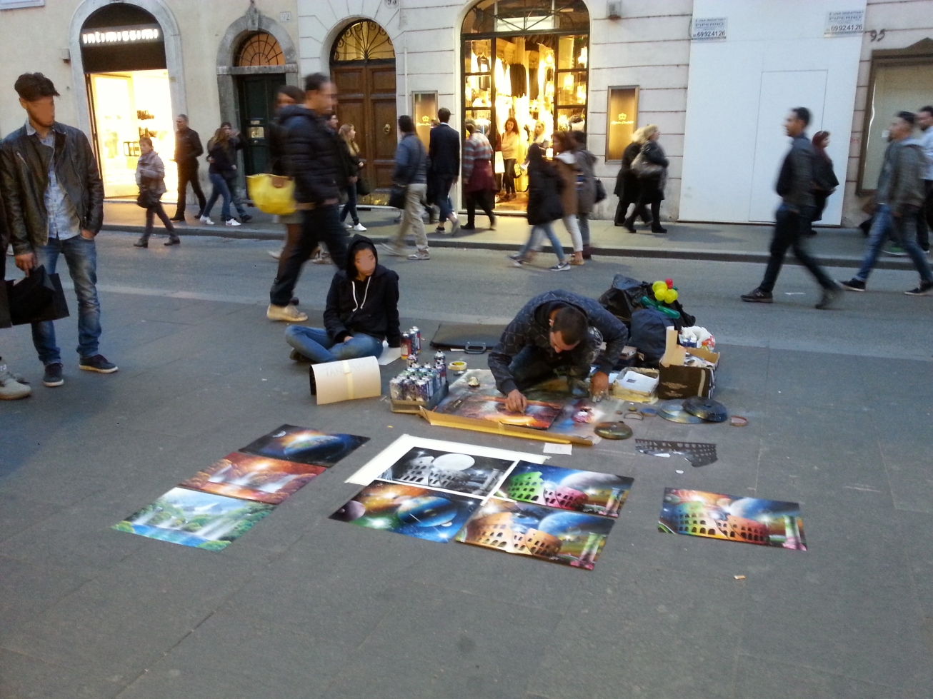 Nuovo regolamento per i pittori di strada: meno caos e regole più severe