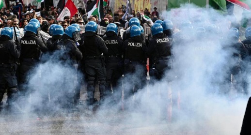 Scontri a Torino, parla la Polizia – “Sono maranza ‘arruolati’ dai Centri sociali. E ci odiano”
