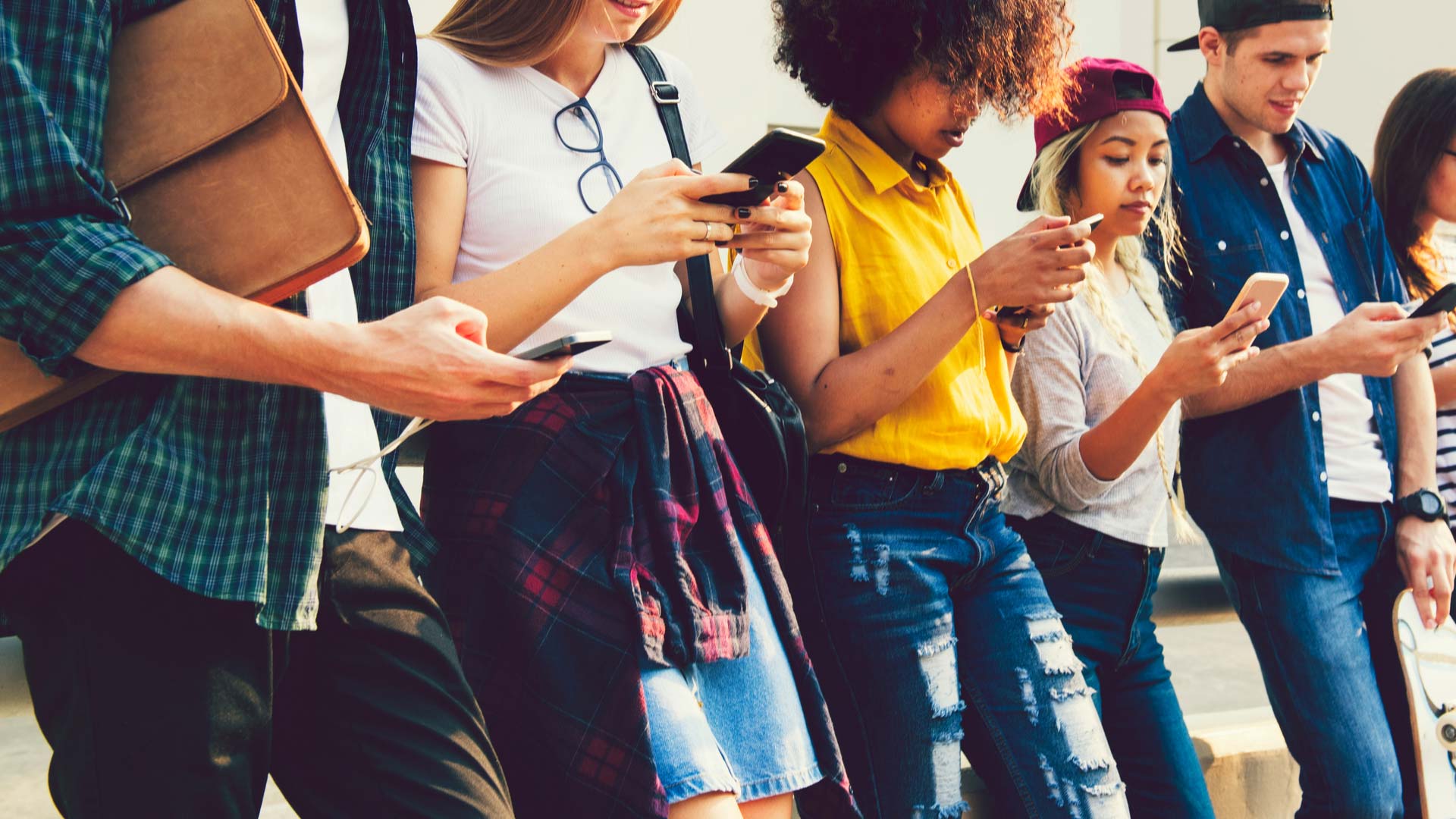 Generazione Z, l’altra dipendenza: social, videogiochi e scommesse