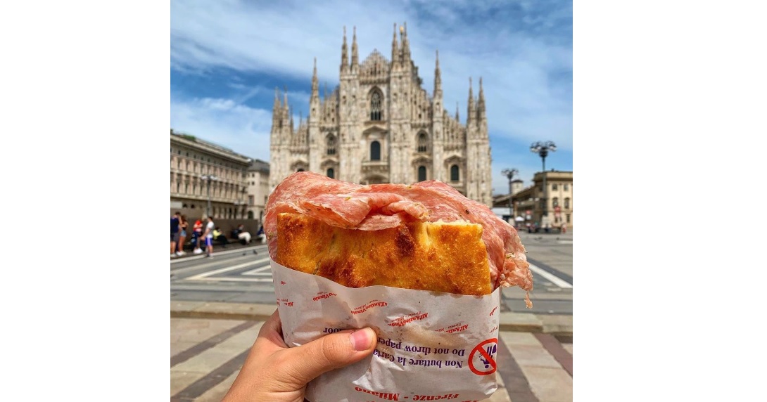 Milano – Bel gesto dell’Antico Vinaio: l’azienda regala 3mila euro ai suoi dipendenti, una settimana di ferie in più e un viaggio premio a Miami