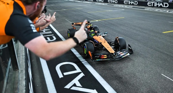 F1, Norris è campione del mondo! Trionfo della McLaren dopo 17 anni