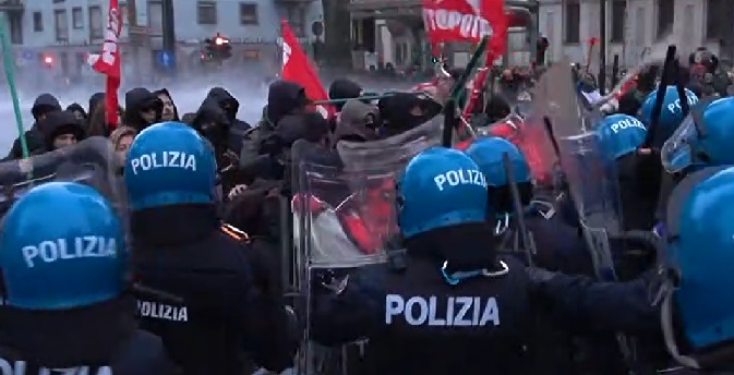 Torino – Corteo Askatasuna, Rosso e Fontana (FI) attaccano i violenti: “Incappucciati perché si vergognano? Solidarietà agli Agenti e a Marrone”