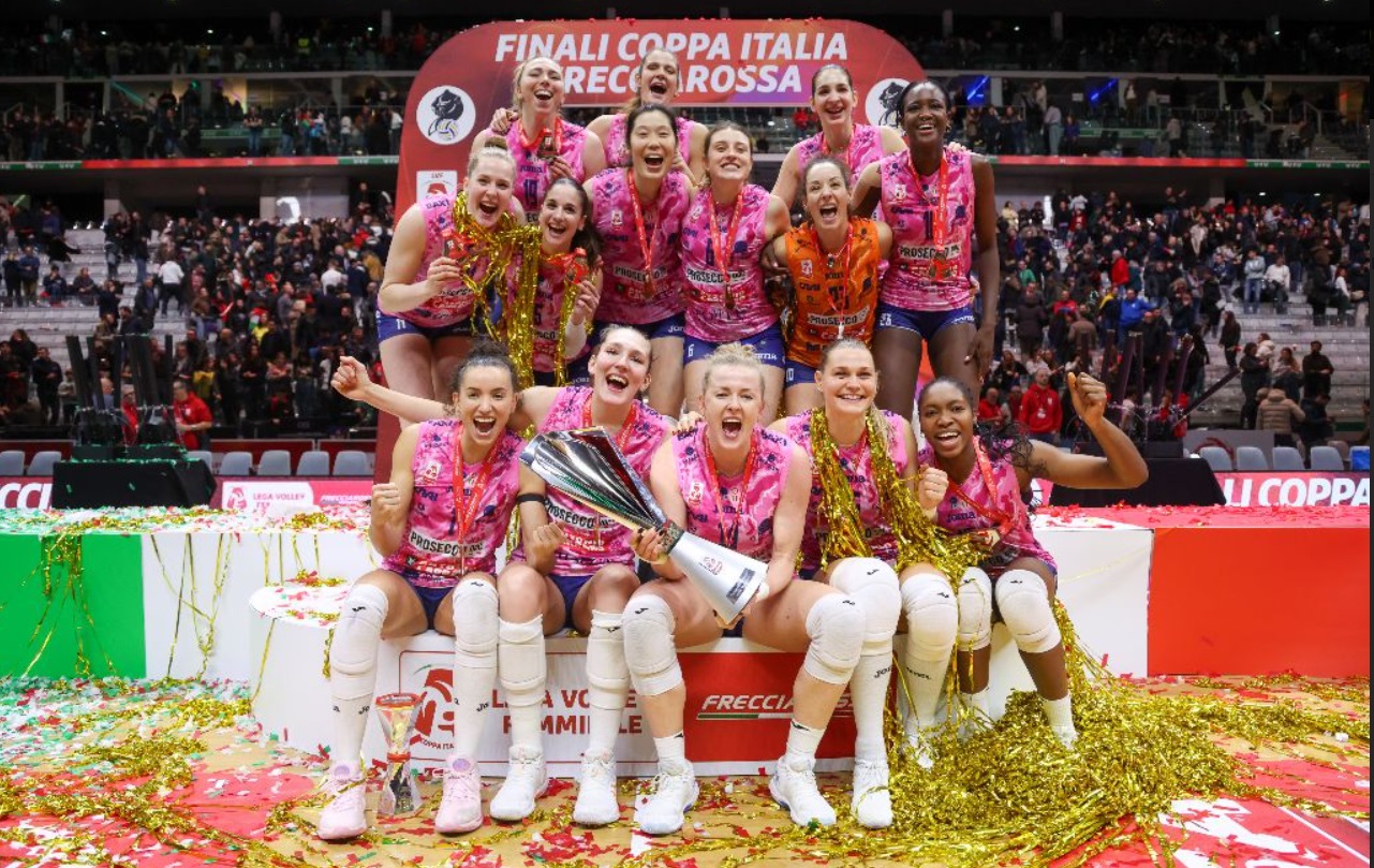 A Torino la finale di coppa Italia femminile di Volley. Vince Conegliano, pubblico torinese da applausi