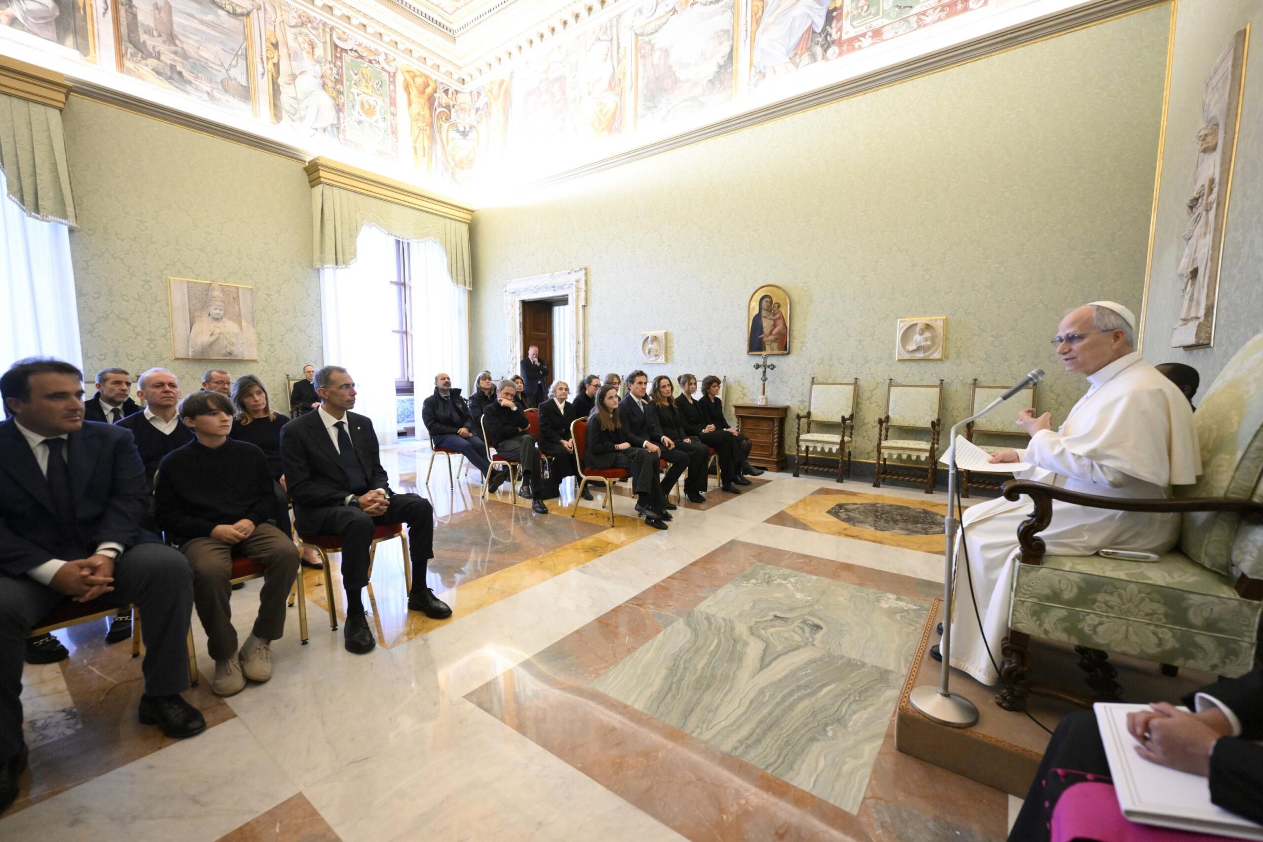 Strage di Crans Montana: il Papa conforta i genitori delle vittime