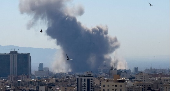 Guerra, il fronte si allarga: centinaia di bombe su Libano e Teheran – Trump: “Li stiamo massacrando”. E non esclude invio soldati