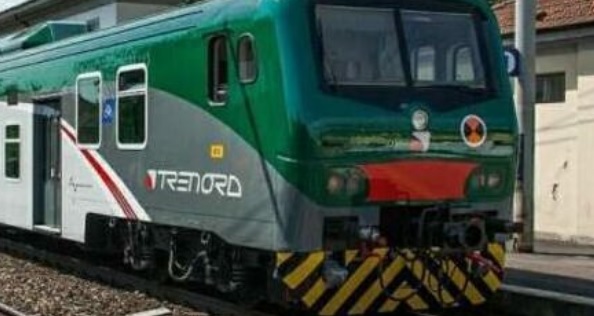 Milano- Un altro incidente sui mezzi: barra di ferro sfonda finestrino. Feriti macchinista e capotreno