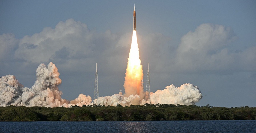 Artemis, la missione storica  è partita – 4 astronauti in volo verso la luna