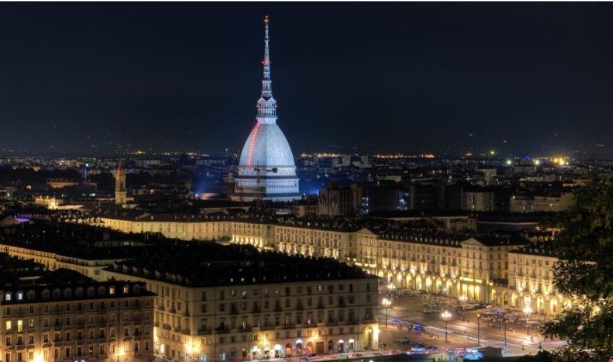 Torino – Megafoni nella notte, svegliato mezzo quartiere. Mistero sui messaggi notturni