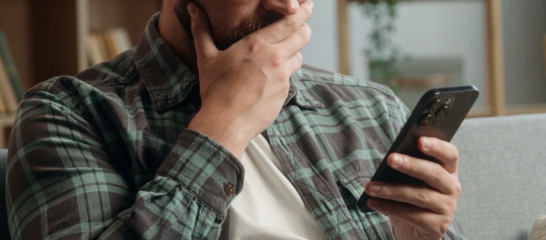 Trojan nel telefono: ingegnere perde 50mila euro dall’app della banca. “Era la mia liquidazione, farò causa alla banca”. Cosa è successo