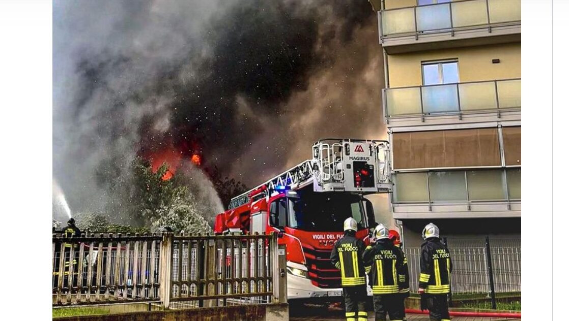Torino- Maxi incendio a Settimo: evacuata una palazzina. Cosa è successo