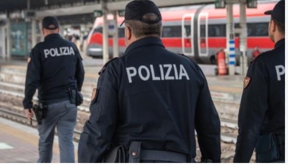 Milano- Un’altra tremenda rissa in stazione: bastoni e pietre. Resta ferito anche un bimbo di 9 anni