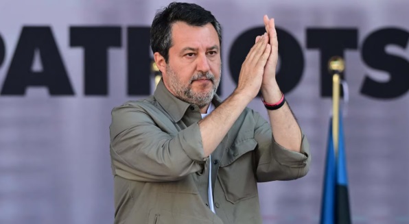 Milano – Salvini si auto-candida sindaco di Milano. Forza Italia lo gela: “Noi non lo sosteniamo”